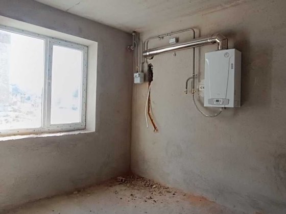 Прода 1 кімн. квартиру, газ запущен, можно на ремонт. Сертифікат - так Ворзель