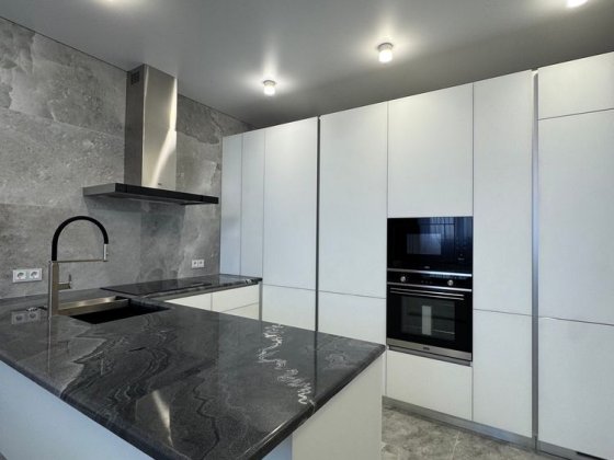 Дворівнева 3к квартира в ЖК Оранж Парк з топовим рем. та меблями Крюковщина