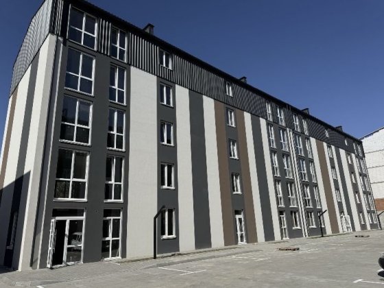 Продаж квартири з двориком ЖК Sanville park,поряд Петрівський квартал Святопетрівське