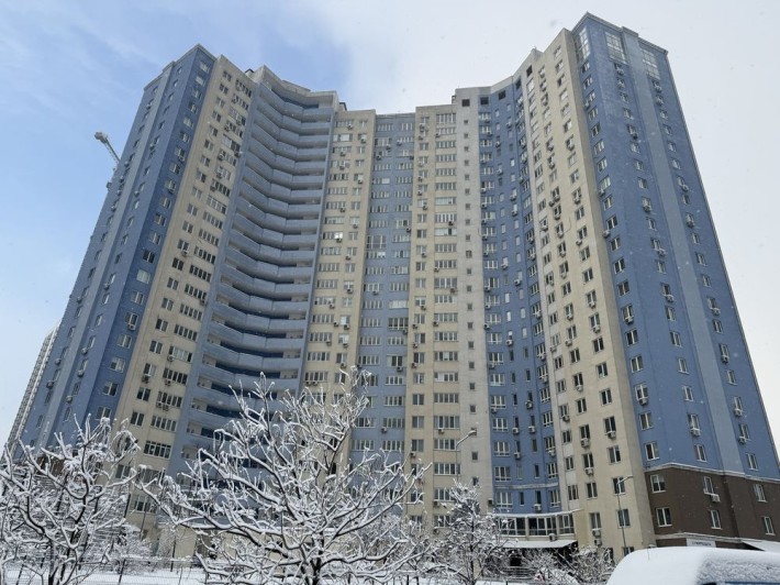 Продаж квартири 1 кім 53,4м пр. Ак Глушкова 9-в - фото 1