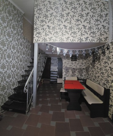 Квартира 60 м кв з кімнатою на мансарді - фото 1