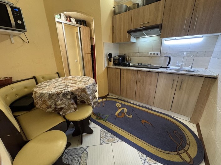 Тепла простора квартира, 3 хв до залізничної станції! - фото 1