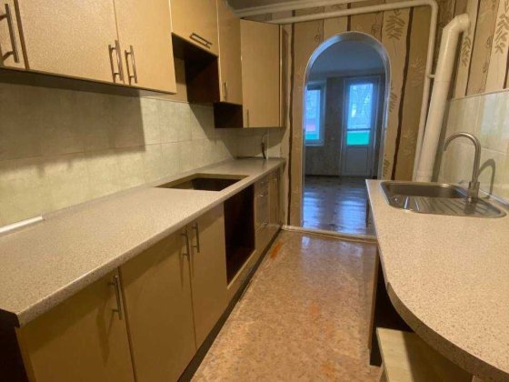 Продаж 3 к квартири в селі Фурси, розглядаються Сертифікати, Постанови Фурсы