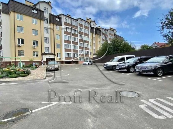 Без % Продаж 1 кімн. квартири Хотів/Чабани/вул., Партизанська Хотов