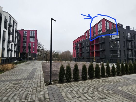 Продаю велику 2поверхову  квартиру із автономним опаленням Шевченкове