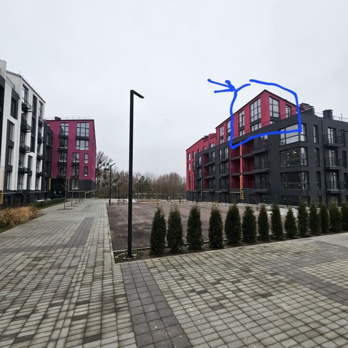 Продаю велику 2поверхову  квартиру із автономним опаленням - фото 1