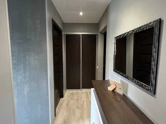 Продаж 2к квартири з ремонтом, ізольованими кімнатами та гардеробною Винники