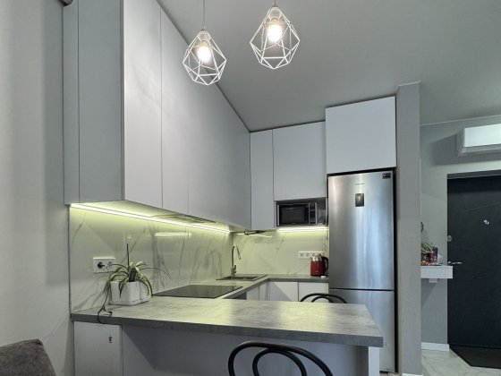 Продаж затишної 1-кім. квартири в. Наварійська Солонка