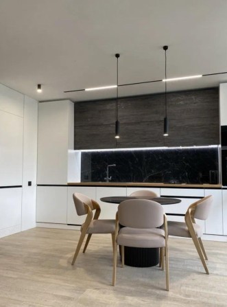 Продаж 1-к,  Дизайнерський ремонт , Брюховичі, 55/22/33м2 , 96999 $ - фото 1