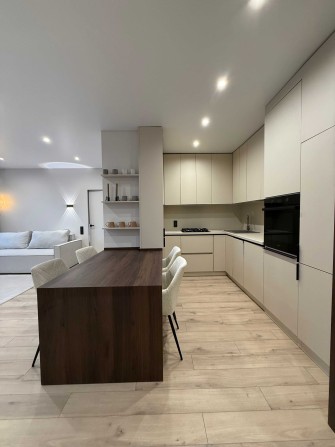 Продаж 2 кімнатної квартири в ЖК Авалон Холідей, Стрийська бічна - фото 1