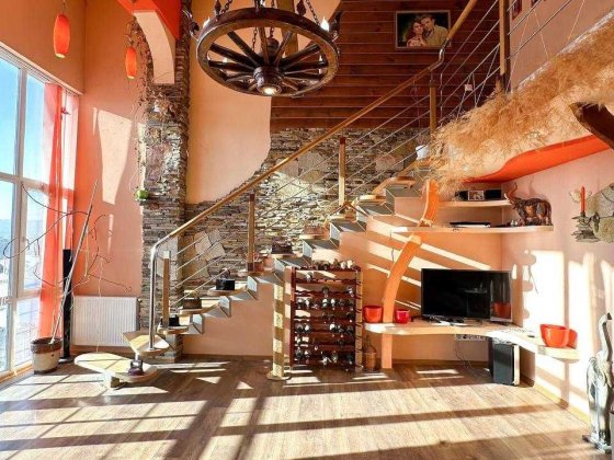 Продаж 5 кімнатної квартири з ремонтом біля лісу Винники Винники