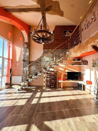 Продаж 5 кімнатної квартири з ремонтом біля лісу Винники - фото 1