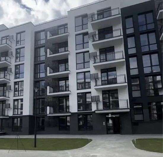 Продам 2-х кімнатну квартиру в м. Винники - фото 1