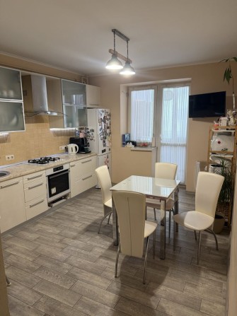 Продам власну 2х кімнатну квартиру з ремонтом - фото 1