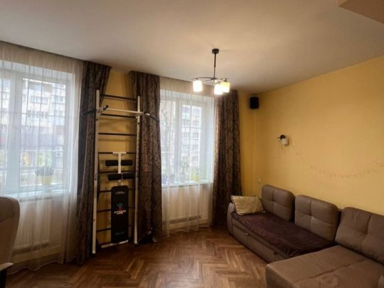 Продаж 2 кімнатної квартири вул. Стрийська Зубра