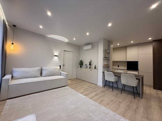 Продаж 2 кім.кв. з ремонтом в ЖК Авалон Холідей, бічна Стрийської Сокольники