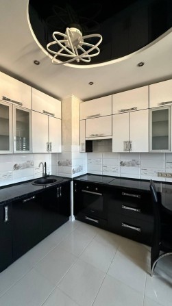 Продам красивую 1 комн. квартиру ЖК Радужный (3-265-271) - фото 1