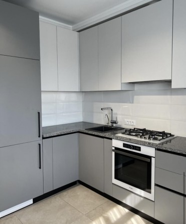 2-х номн. с ремонтом в ЖК Авторский квартал (2-713-907) - фото 1