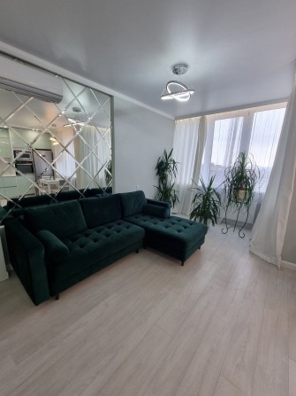 Продам двухуровневую квартиру в ЖК Приморские Сады с евроремонтом - фото 1