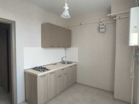 Продам однокімнатну квартиру з коміркою Авангард