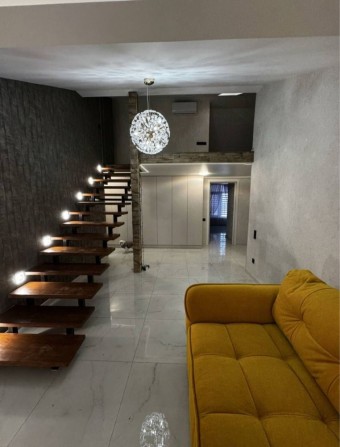 Продам 2-кімнатну квартиру - фото 1