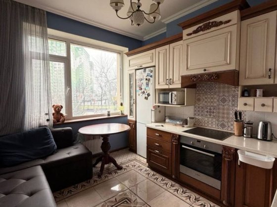 Продам 3- х ком в ЖК 10-я Жемчужина Крыжановка