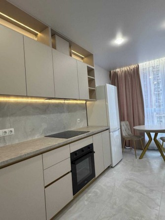 1 к квартира в ЖК Акварель 8 с ремонтом - фото 1