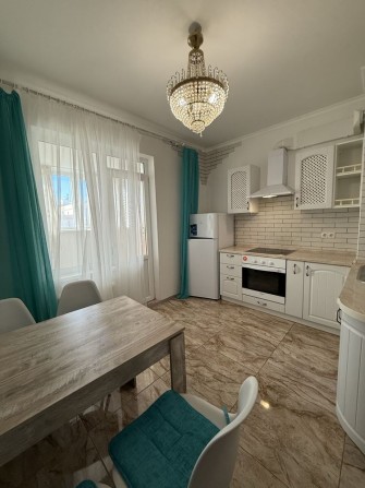 Радужный, генератор на дом, квартира 50м. Свободная. Быстрая сделка. - фото 1