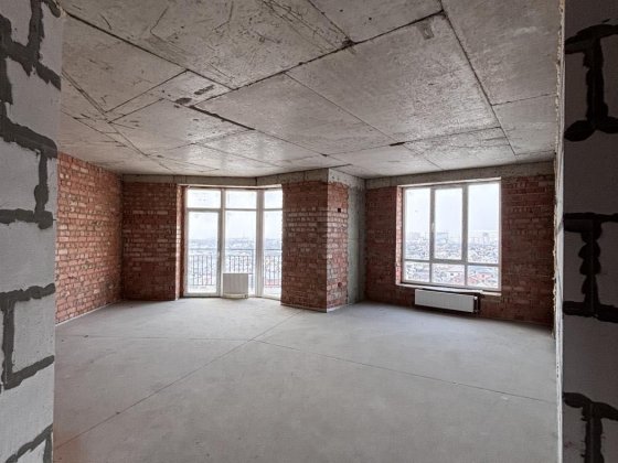 Продам просторную 2-комнатную квартиру в кирпичном доме Фонтанка