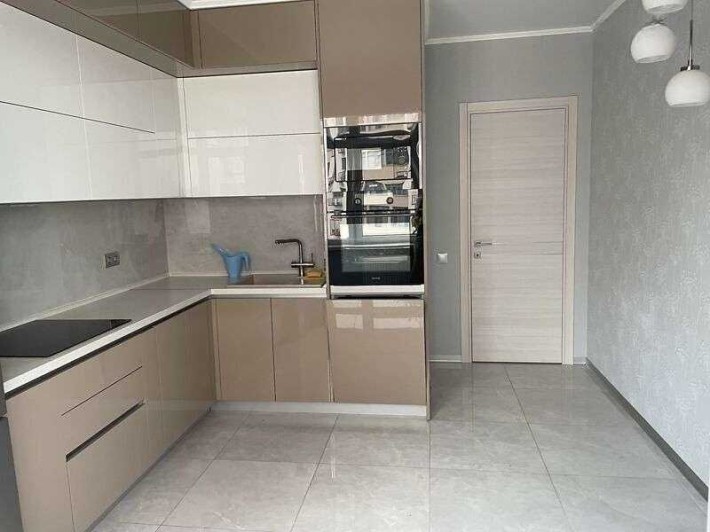 Продам 2-комн.квартиру с ЕВРОРЕМОНТОМ на Сахарова КАДОР/54 Жемчужина - фото 1