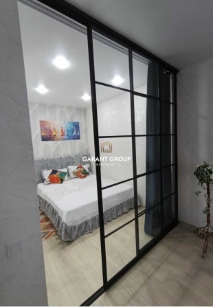 Однокімнатна квартира з ремонтом біля моря - фото 1