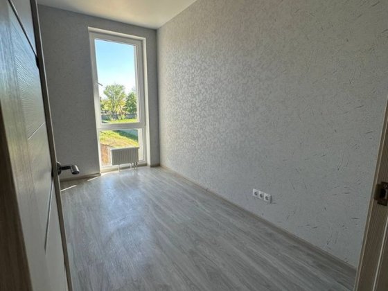 Трикімната квартира в новобудові з ремонтом Авангард