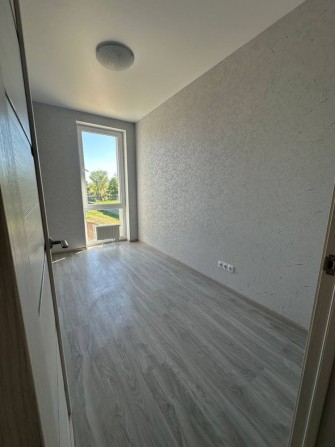 Трикімната квартира в новобудові з ремонтом - фото 1