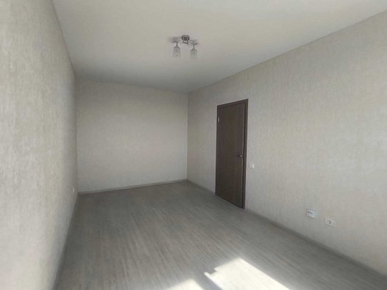 Продам квартиру на Седьмом небе с газовым отоплением Авангард