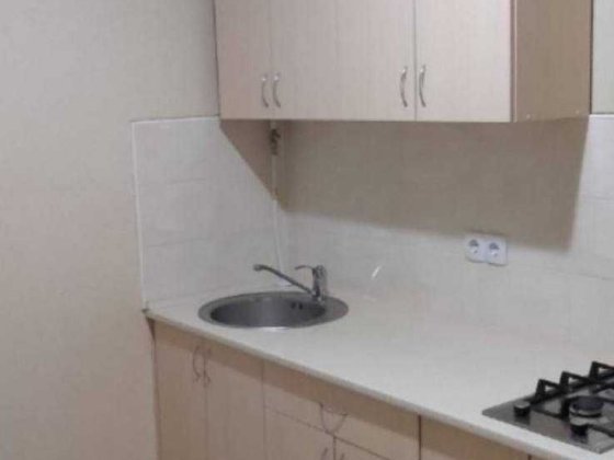 Продам 1 кім Європейська ЖК 7 небо  нова черга Авангард