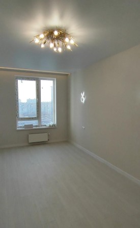 Продам 2-комнат. квартиру с ремонтом мебелью в ЖК Акварель-8 (262-083) - фото 1