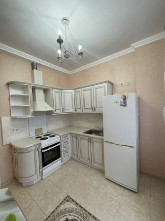 5 Кадор/Жемчужина Ремонт Мебель Техника Средний этаж Вид во двор - фото 1