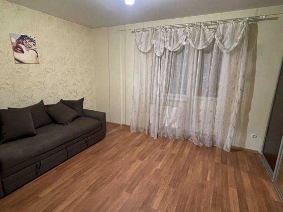 Продам недорого квартиру в новом доме Авангард