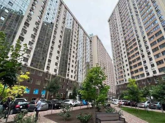 Продам  2-комн. квартиру в Кадорр на Сахарова/  РЕМОНТ 60% Крижанівка