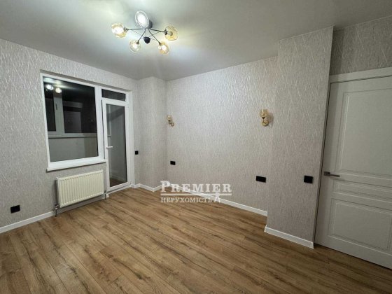 1 комнатная квартира 40 м2 с Ремонтом ЖК Радужный на Таирова Лиманка