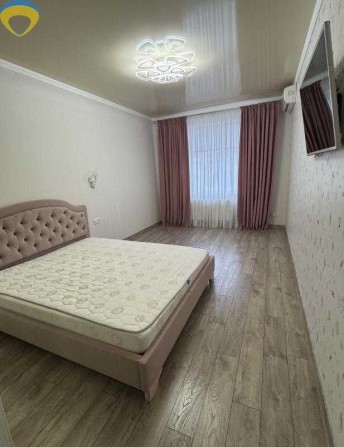 ПРОДАМ двокімнатну квартиру з якісним ремонтом, Таїрова, ЖМ Райдужний - фото 1