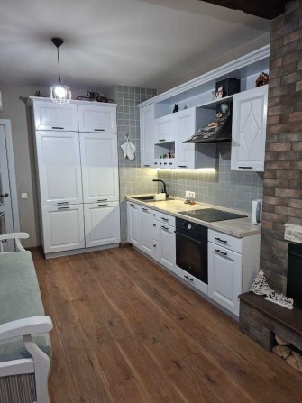 Двухкомнатная с ремонтом Радужный. Таирова. Двусторонняя. - фото 1