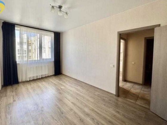 В продажу укомплектована 1-кімнатна  квартира  -  7 Небо Авангард