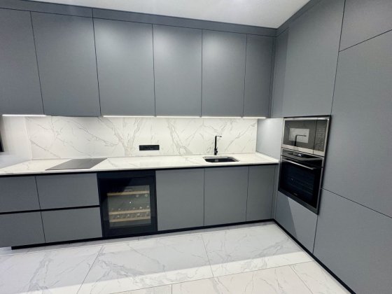 Продам 1комнатную ЖК Таировские Сады. Евроремонт, мебель, техника. Лиманка