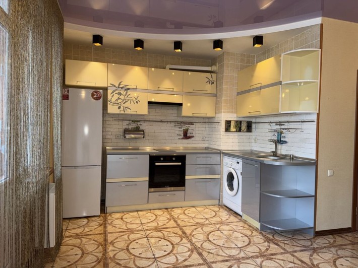 1 комнатная квартира с ремонтом Радужный - фото 1