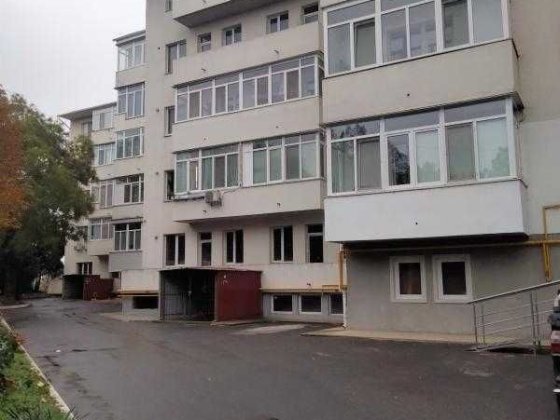 Продам однокомнатную  квартиру  в пгт Таирова Таирово