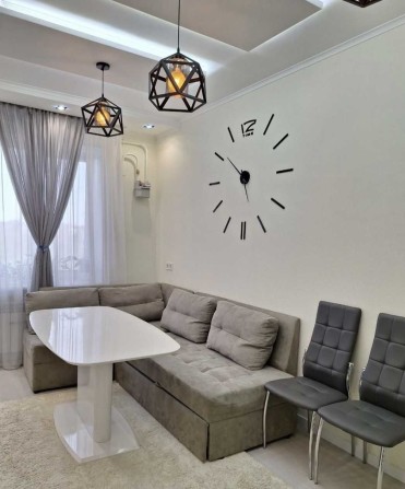 Продам  квартиру з авторським ремонтом. - фото 1