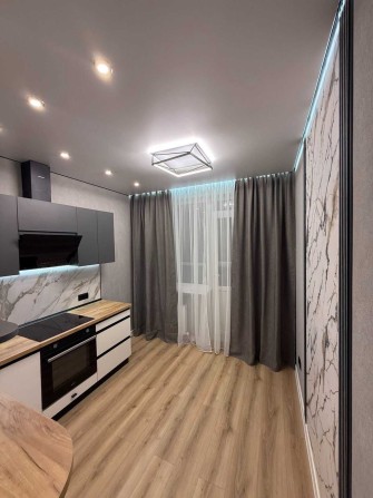 1-комнатная квартира 35 м2 Новый Ремонт в ЖК Акварель-2 - фото 1