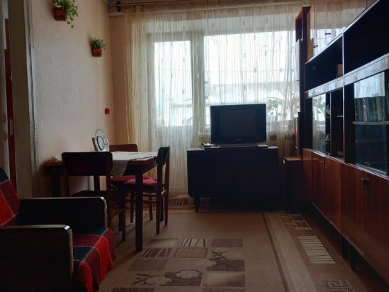 Продається квартира хрущовка 43.2 м.кв. недалеко від центру Костополь