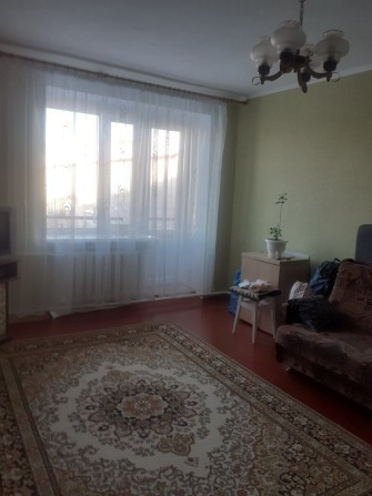 Продам 3-кімнатну квартиру + Дача +місце під гараж - фото 1